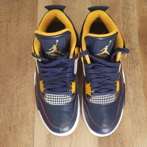 Nike Jordan 4 Retro